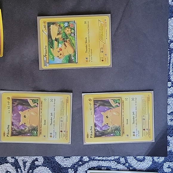 Pikachu cards - Picture 1 of 2